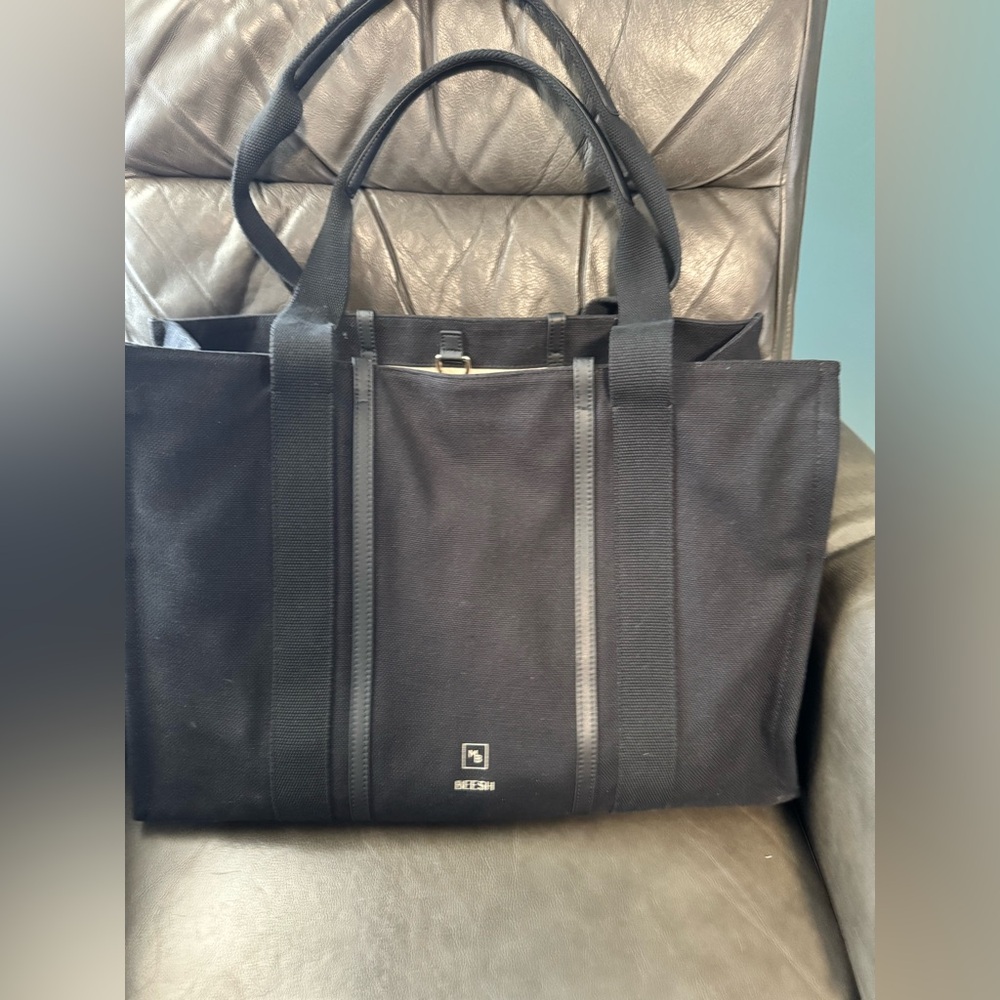Mina baie tote bag